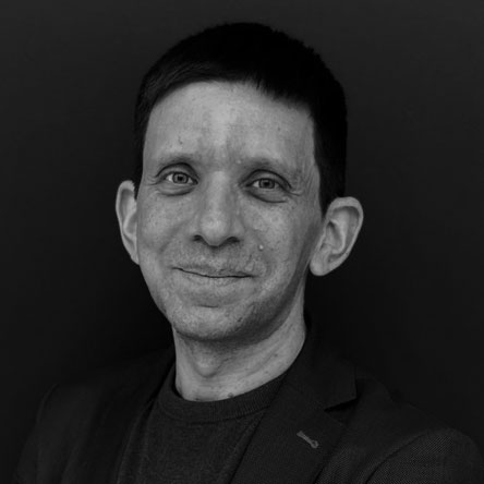 Dr. Roberto Altamirano