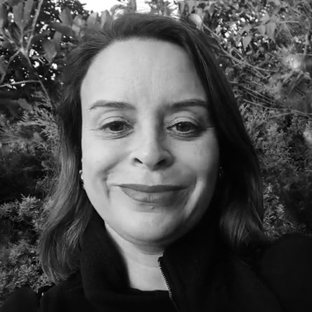 Dra. Daniela Acuña.